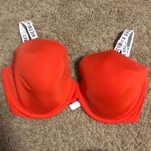 Victoria Secret Tshirt bra